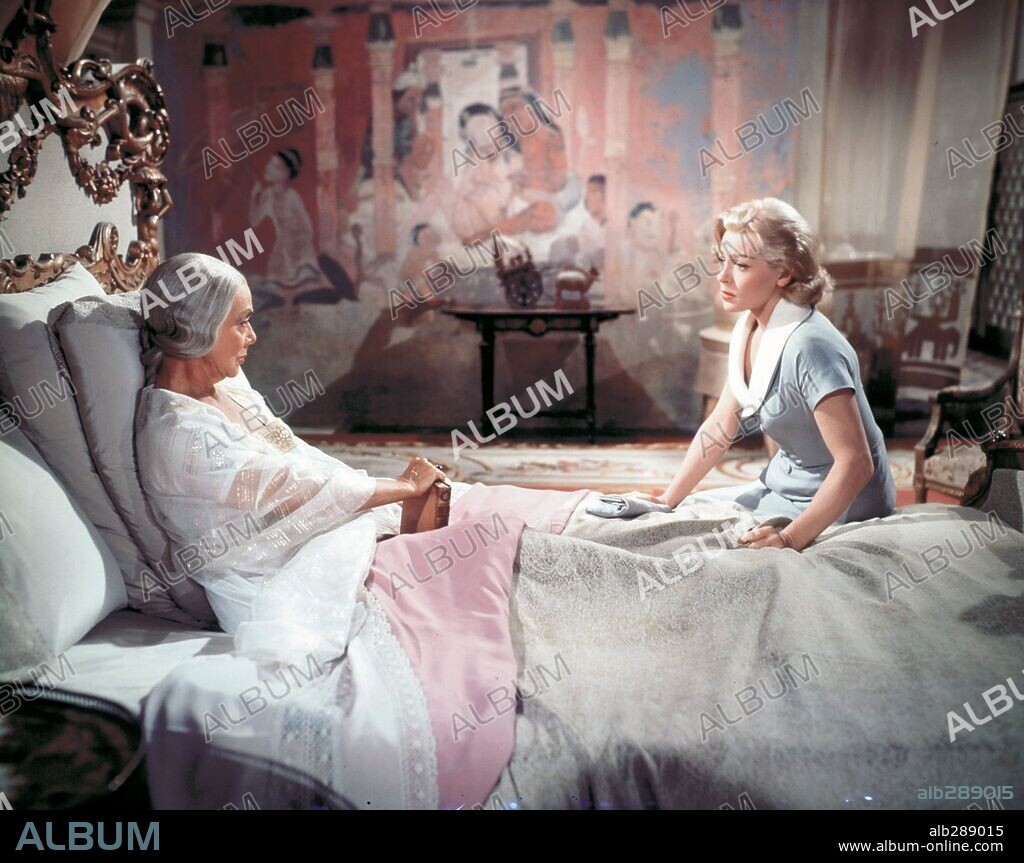 LANA TURNER in THE RAINS OF RANCHIPUR, 1955, directed by JEAN NEGULESCO. Copyright 20TH CENTURY FOX.