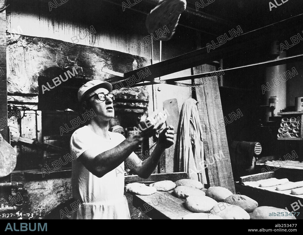 WOODY ALLEN in PLAY IT AGAIN, SAM, 1972, unter der Regie von HERBERT ROSS. Copyright PARAMOUNT PICTURES.