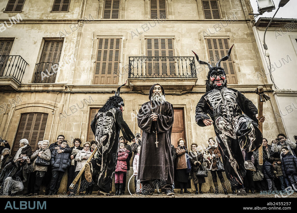 devils of Sant Antoni, patron saint of domestic animals, Llucmajor, Mallorca, Balearic Islands, Spain.