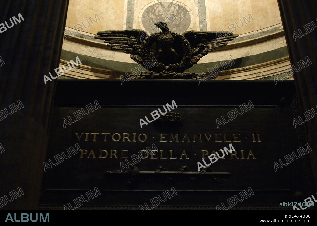 VICTOR MANUEL II (1820-1878). Rey de Cerdeña (1849-1861) e Italia (1861-1878). Detalle de la TUMBA DE VICTOR MANUEL II en el Panteón de Agripa. Roma. Italia.