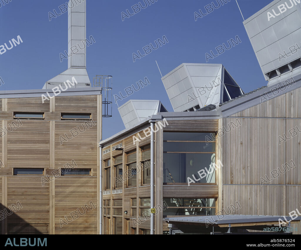 ARUP CAMPUS (2001) JUNCTION OF REAR AND FRONT BUILDINGS.