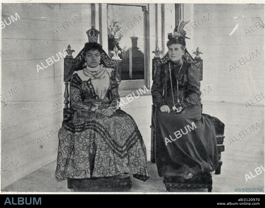 Photograph of Mrs Seddon with the Queen of Tonga. Dated 1900.