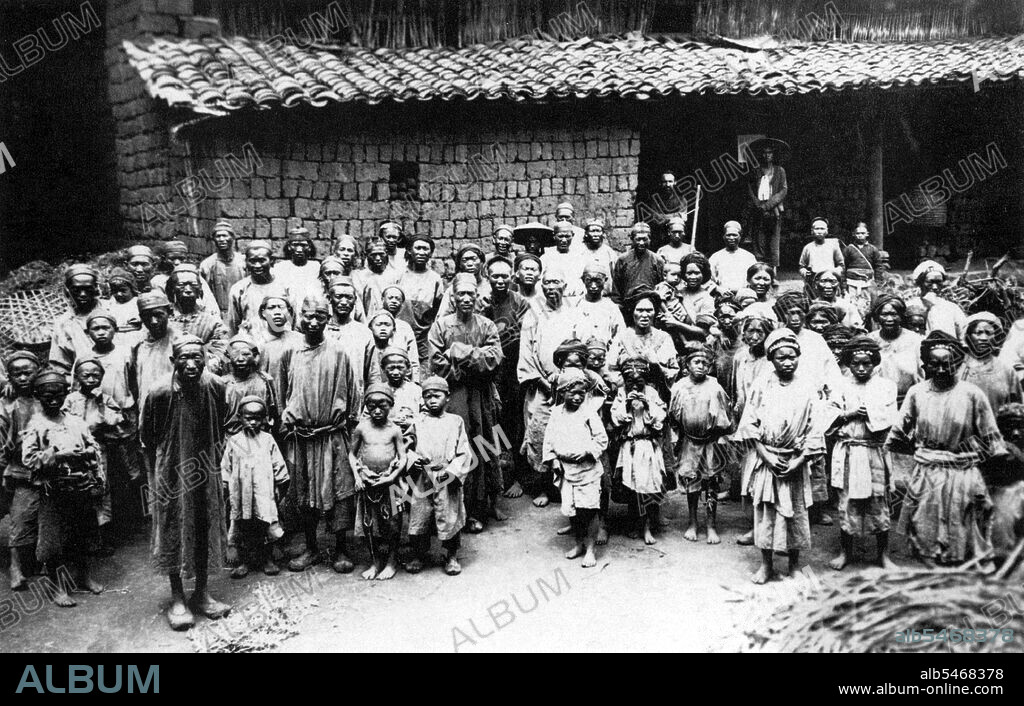 Many villagers in Yerkalo were converted to Roman Catholicism by missionaries from Missions Etrangeres who settled in the area in 1864.