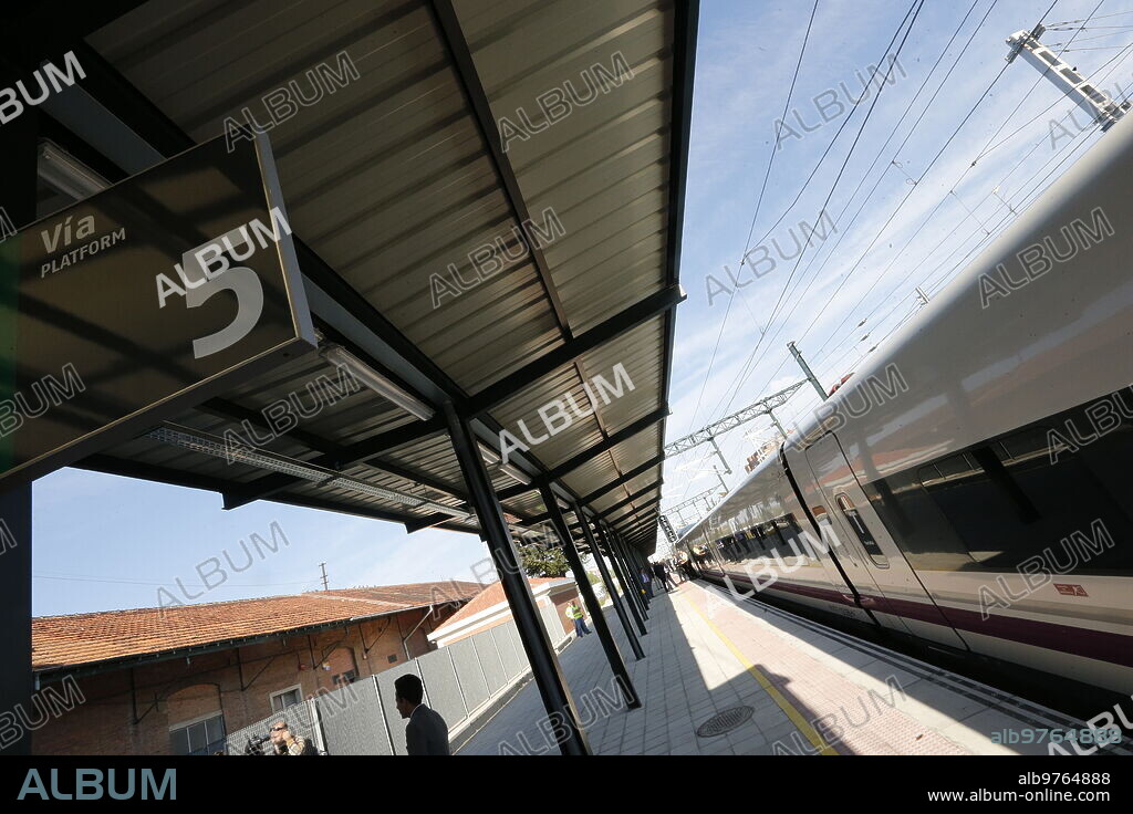 Palencia, 29/09/2015. Inauguración del AVE Madrid León, parada en Palencia con el presidente del Gobierno Mariano Rajoy, acompañado por la ministra Ana Pastor. Foto: Jaime García ARCHDC.