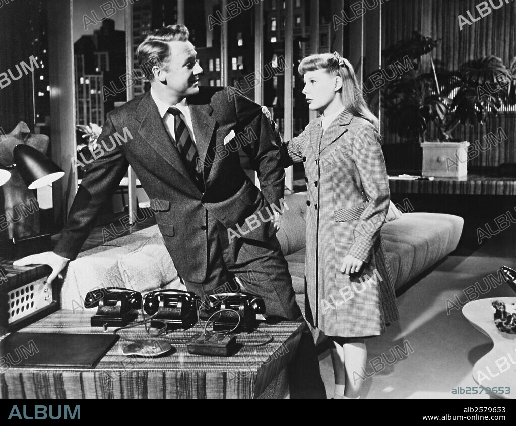 JUNE ALLYSON and VAN JOHNSON in TOO YOUNG TO KISS, 1951, directed by ROBERT Z. LEONARD. Copyright M.G.M.