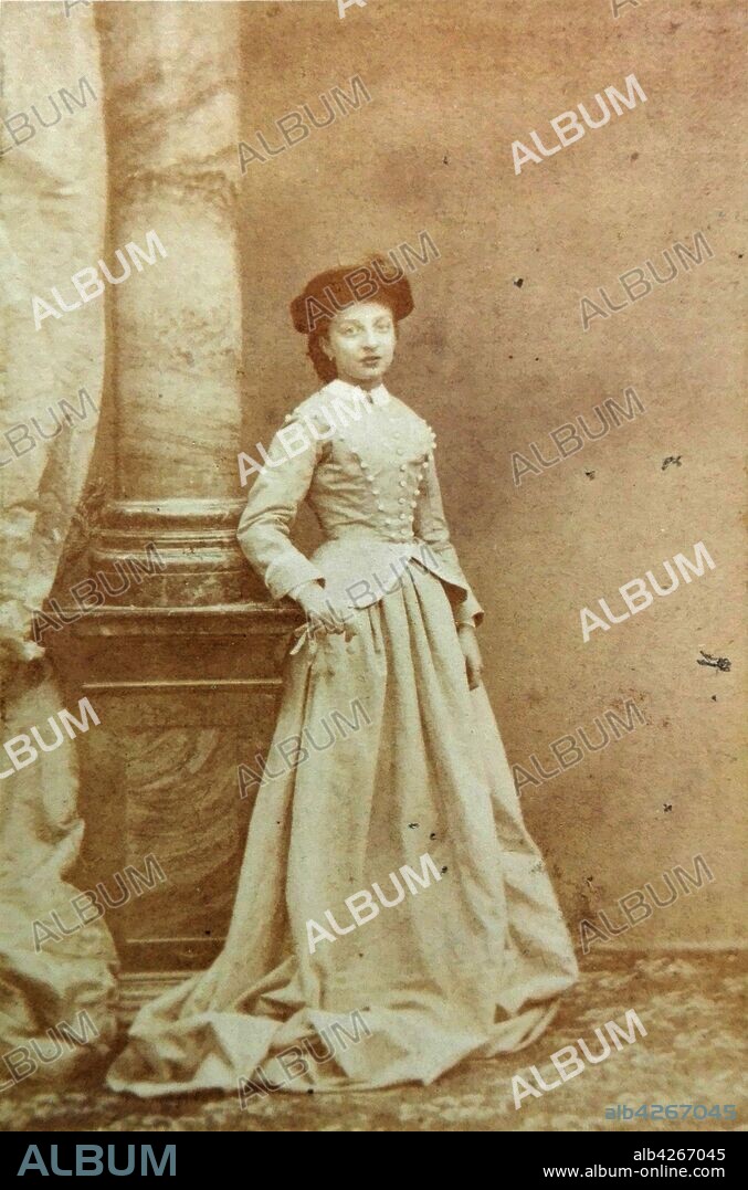 Madrid. Retrato de María Isabel de Orleans, hija mayor del duque de Montpensier.