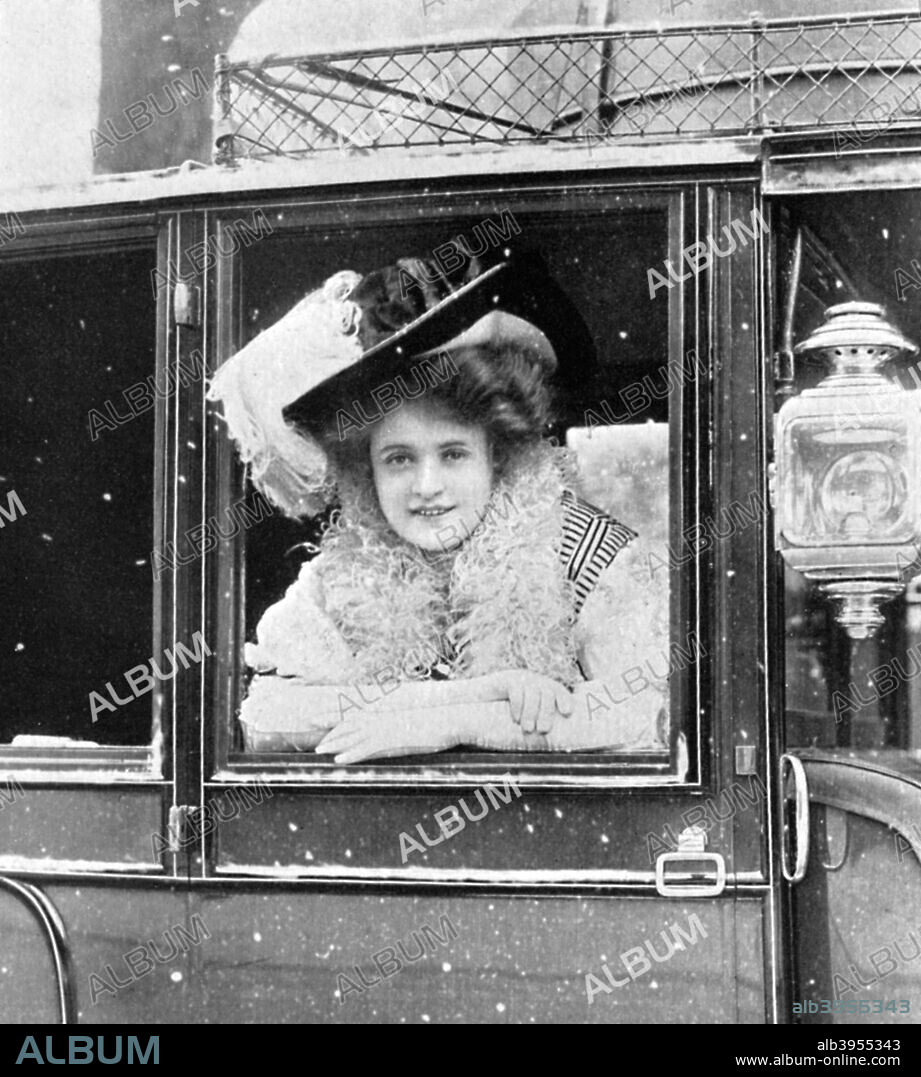 Billie Burke (1885-1970), American actress, 1908-1909. Mary William Ethelbert Appleton Burke was an Oscar-nominated American actress primarily known to modern audiences for her role as Glinda the Good Witch of the North in the musical The Wizard of Oz (1939).