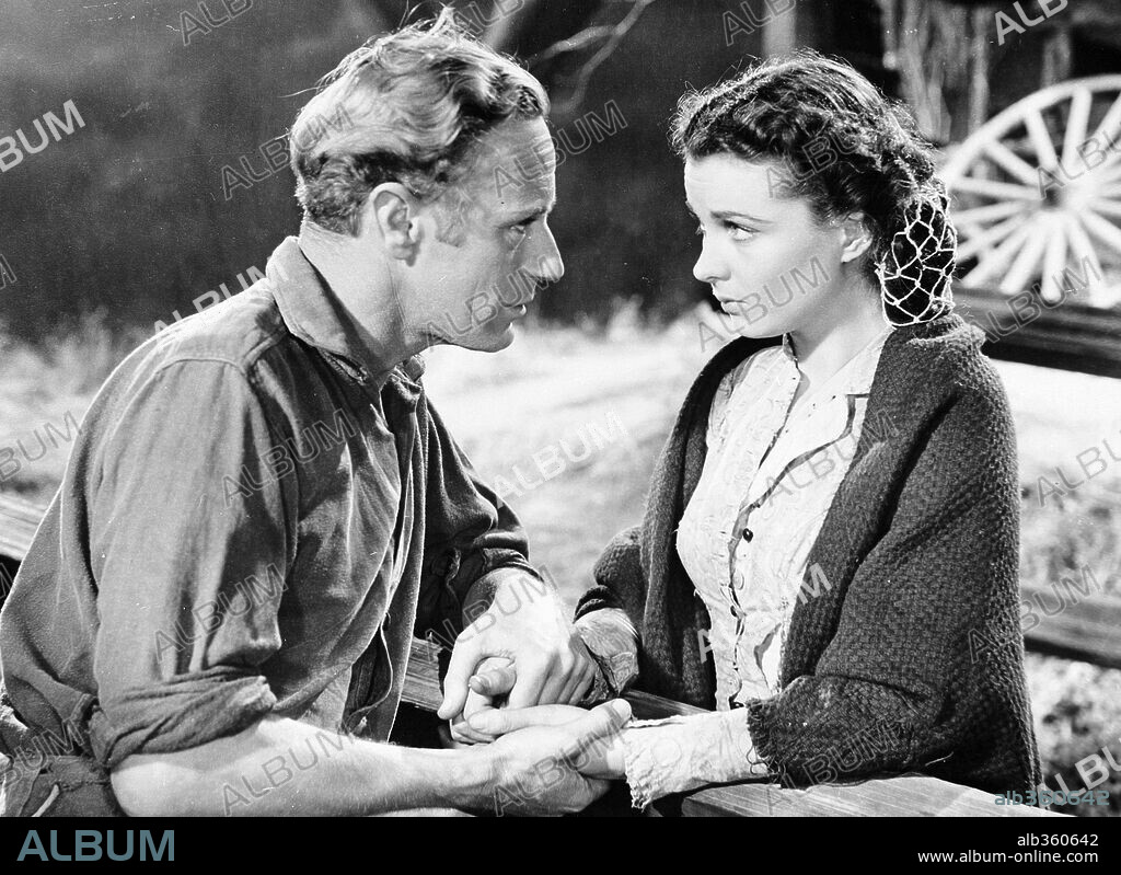 LESLIE HOWARD and VIVIEN LEIGH in GONE WITH THE WIND, 1939, directed by GEORGE CUKOR and VICTOR FLEMING. Copyright M.G.M.