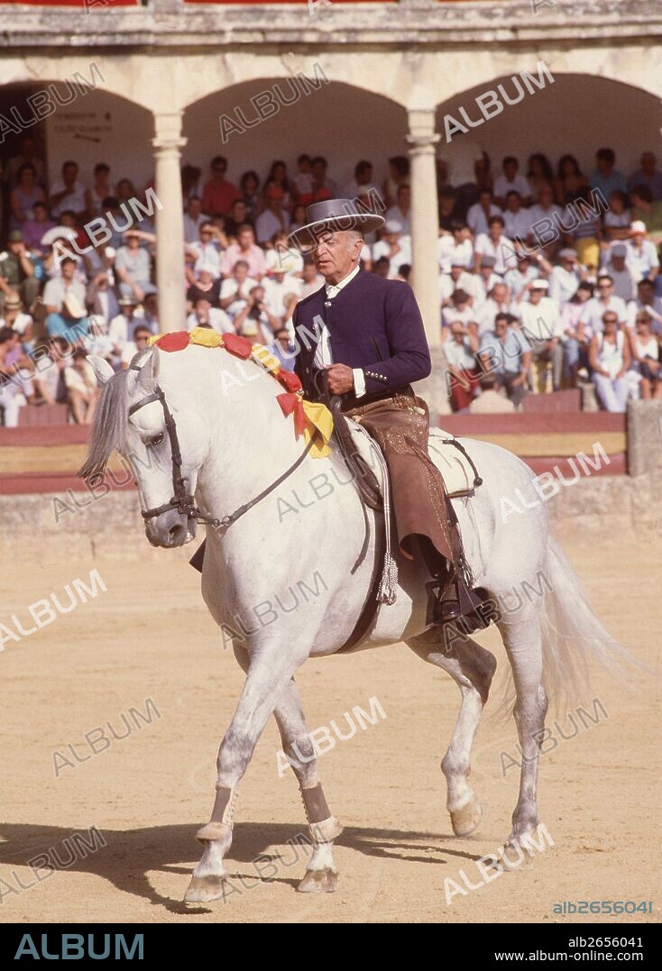 DOMECQ DIEZ , ALVARO  REJONEADOR ESPAÑOL . JEREZ DE LA FRONTERA 1917 -   ACTUACION EN LA PLAZA DE TOROS DE RONDA;.