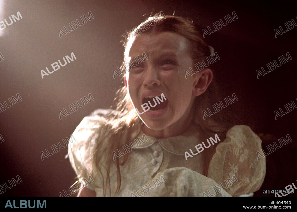EMILY BROWNING in GHOST SHIP, 2002, directed by STEVE BECK. Copyright WARNER BROS. PICTURES.