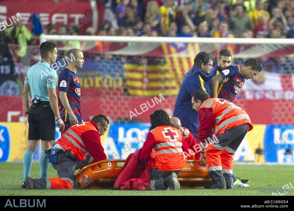 May 22, 2016 - Madrid, Madrid, Spanien - Luis Suarez verletzt beim Copa Del Rey Final-Match FC Barcelona vs FC Sevilla (2:0) im Estadio Vicente Caldern. Madrid, 22.05.2016. 22/05/2016