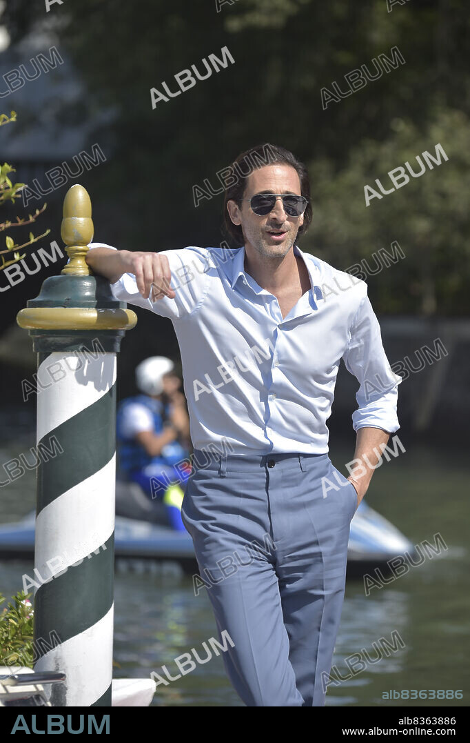 American actor Adrien Brody at the 79 Venice International Film Festival 2022. Arrival at Lido. Venice (Italy), September 7th, 2022 (Credit Image: © Rocco Spaziani/Mondadori Portfolio via ZUMA Press).