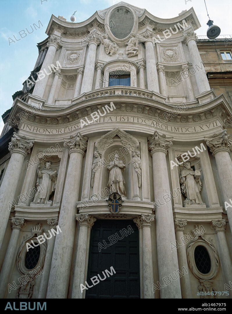 ARTE BARROCO. ITALIA. FRANCESCO BORROMINI (1599-1667). Arquitecto italiano. SAN CARLO ALLE QUATTRO FONTANE (1634). S. XVII. Fachada de la iglesia. Roma.