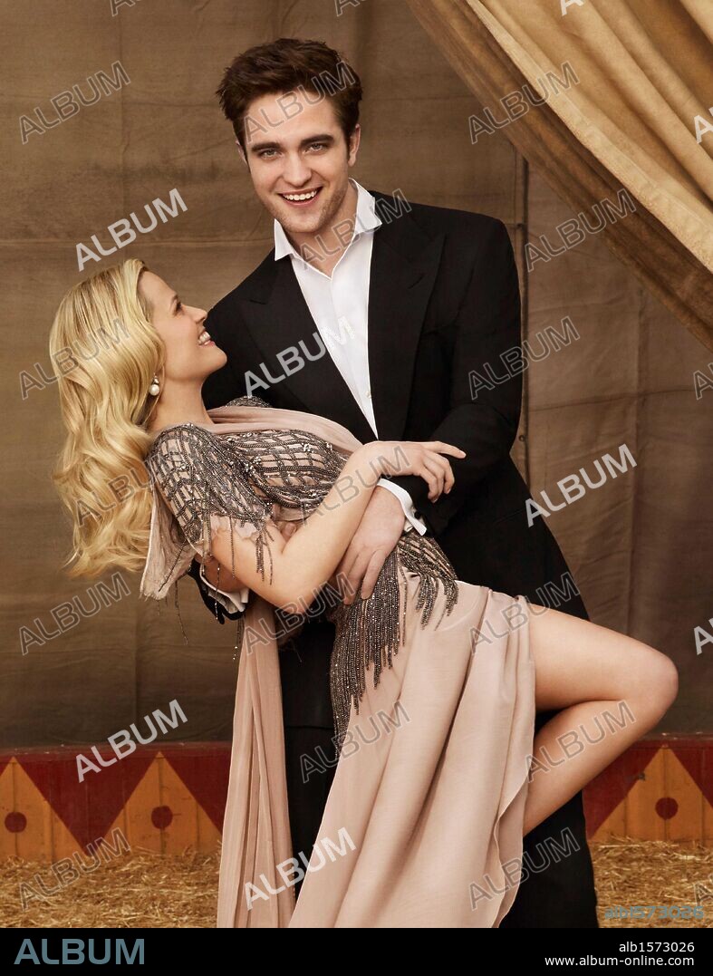 REESE WITHERSPOON y ROBERT PATTINSON en AGUA PARA ELEFANTES, 2011 (WATER FOR ELEPHANTS), dirigida por FRANCIS LAWRENCE. Copyright 3 ARTS ENTERTAINMENT.