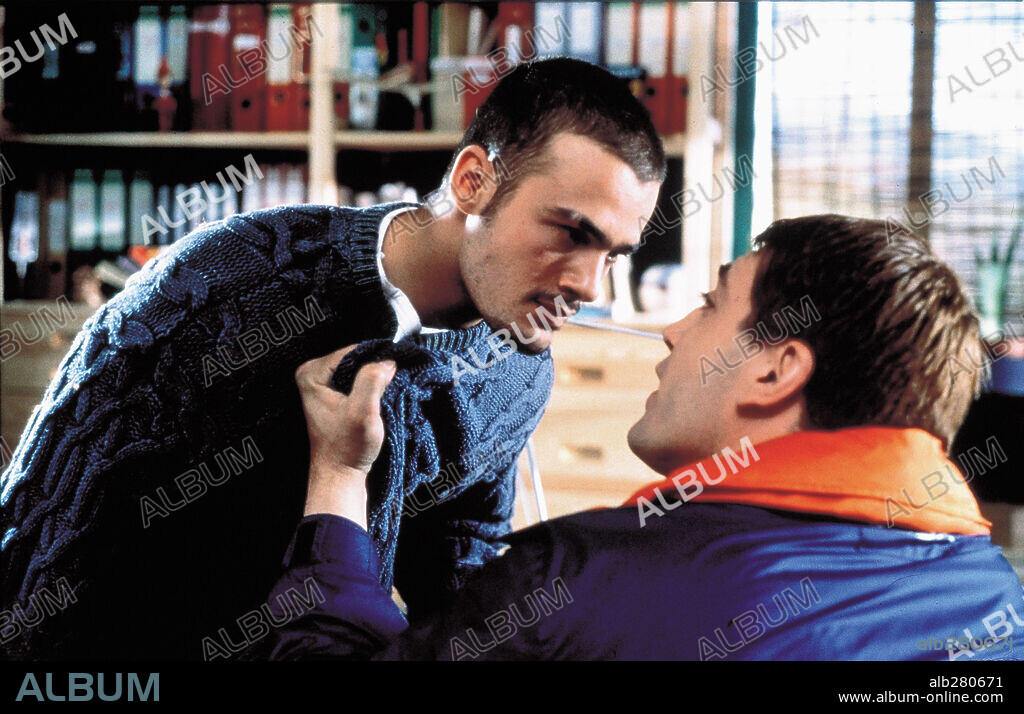 JAVIER BARDEM und LIBERTO RABAL in CARNE TRÊMULA, 1997, unter der Regie von PEDRO ALMODOVAR. Copyright EL DESEO S.A./CIBY 2000.