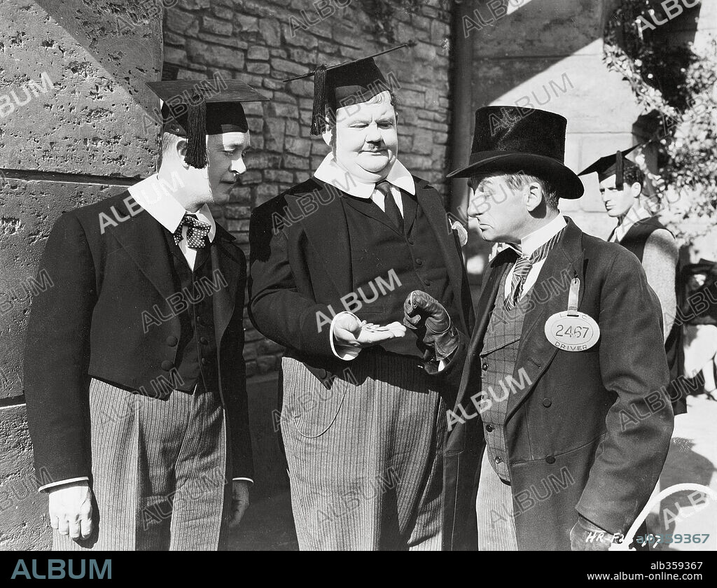 OLIVER HARDY and STAN LAUREL in A CHUMP AT OXFORD, 1940, directed by ALF GOULDING. Copyright HAL ROACH/UNITED ARTISTS.