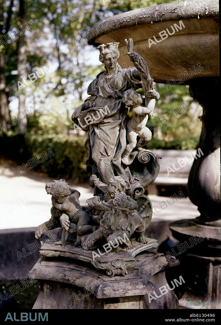 ALESSANDRO ALGARDI. CIBELES- DETALLE FUENTE DE NEPTUNO Y CIBELES- SIGLO XVII - FOTO AÑOS 60.
