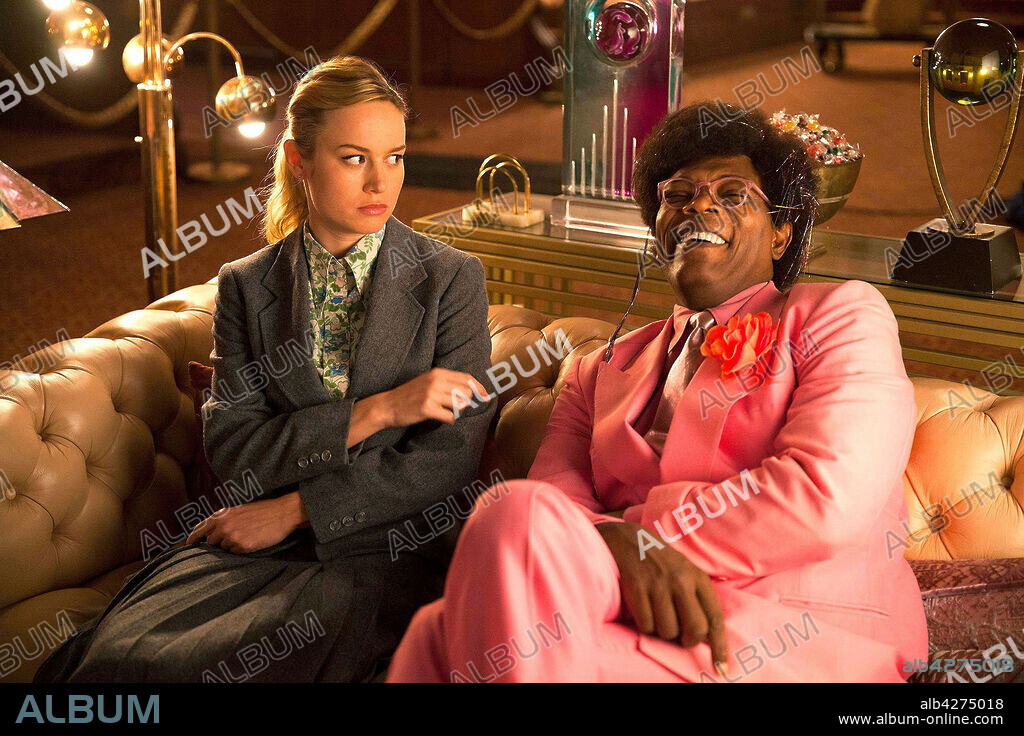 BRIE LARSON y SAMUEL L. JACKSON en TIENDA DE UNICORNIOS, 2017 (UNICORN STORE), dirigida por BRIE LARSON. Copyright RIP CORD PRODUCTIONS.