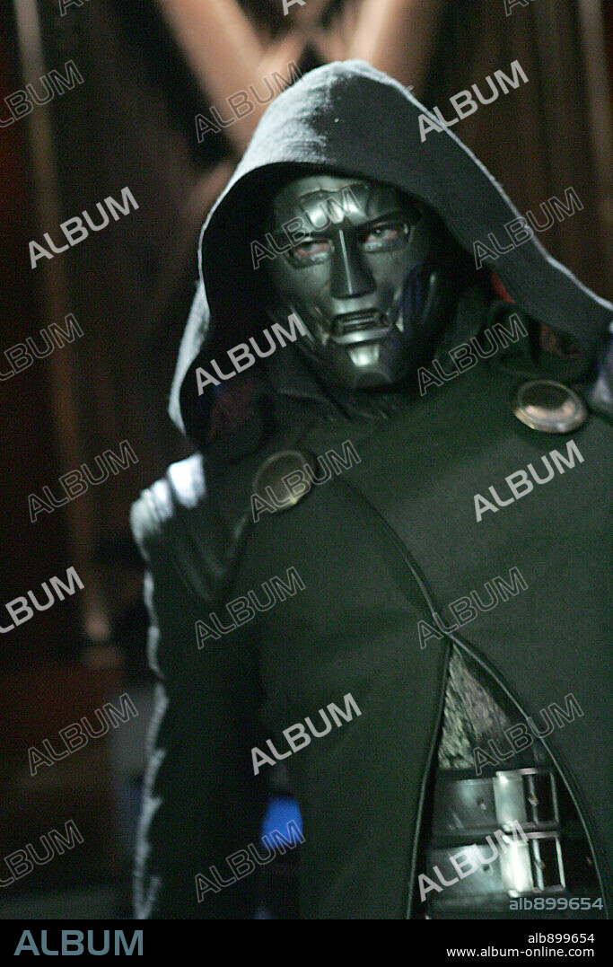 JULIAN MCMAHON dans LES >QUATRE FANTASTIQUES, 2005 (FANTASTIC FOUR), réalisé par TIM STORY. Copyright 20TH CENTURY FOX.