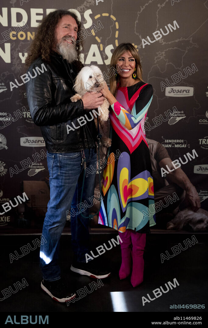 Juan Frutos and Bea Jarrin attends to 'Senderos Con Juan Y Migas' photocall on January 12, 2023 in Madrid, Spain.