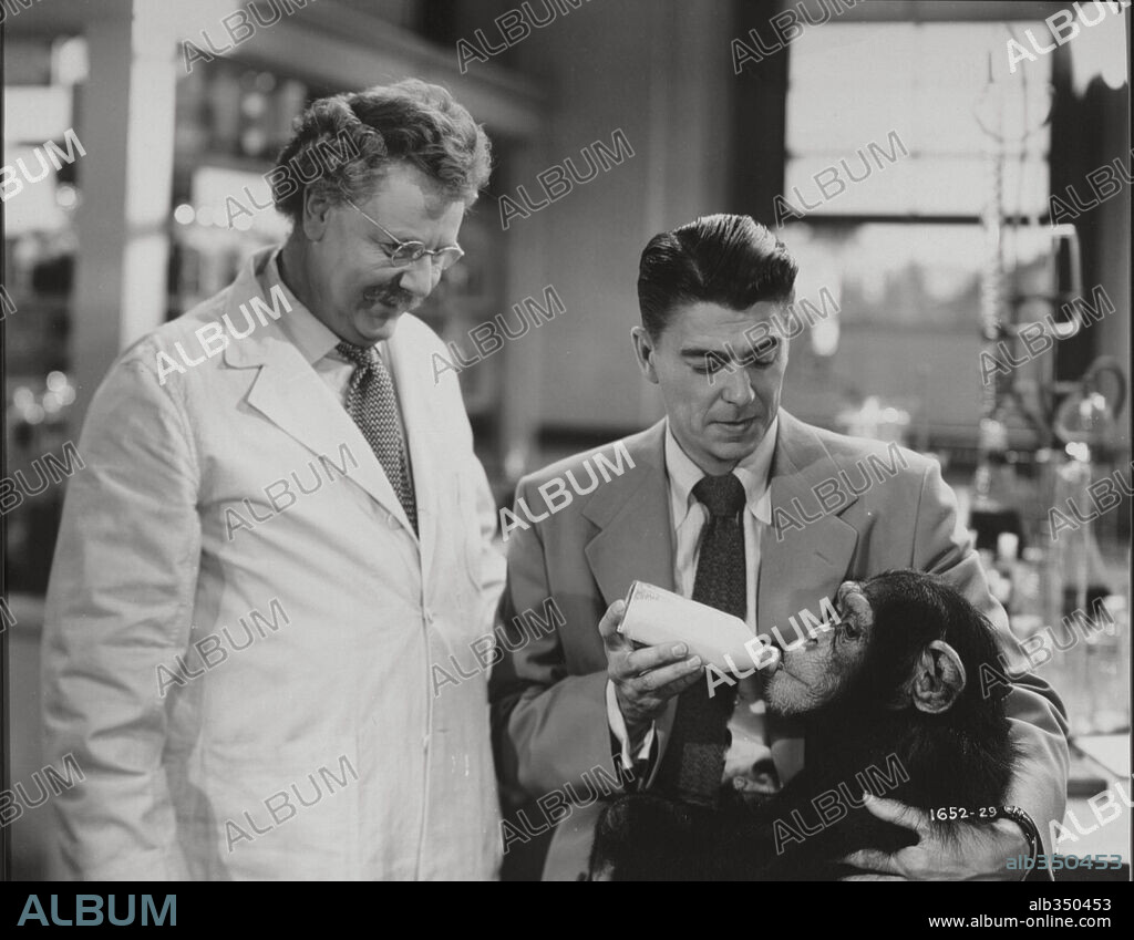 RONALD REAGAN in BEDTIME FOR BONZO, 1951, directed by FREDERICK DE CORDOVA. Copyright UNIVERSAL PICTURES.
