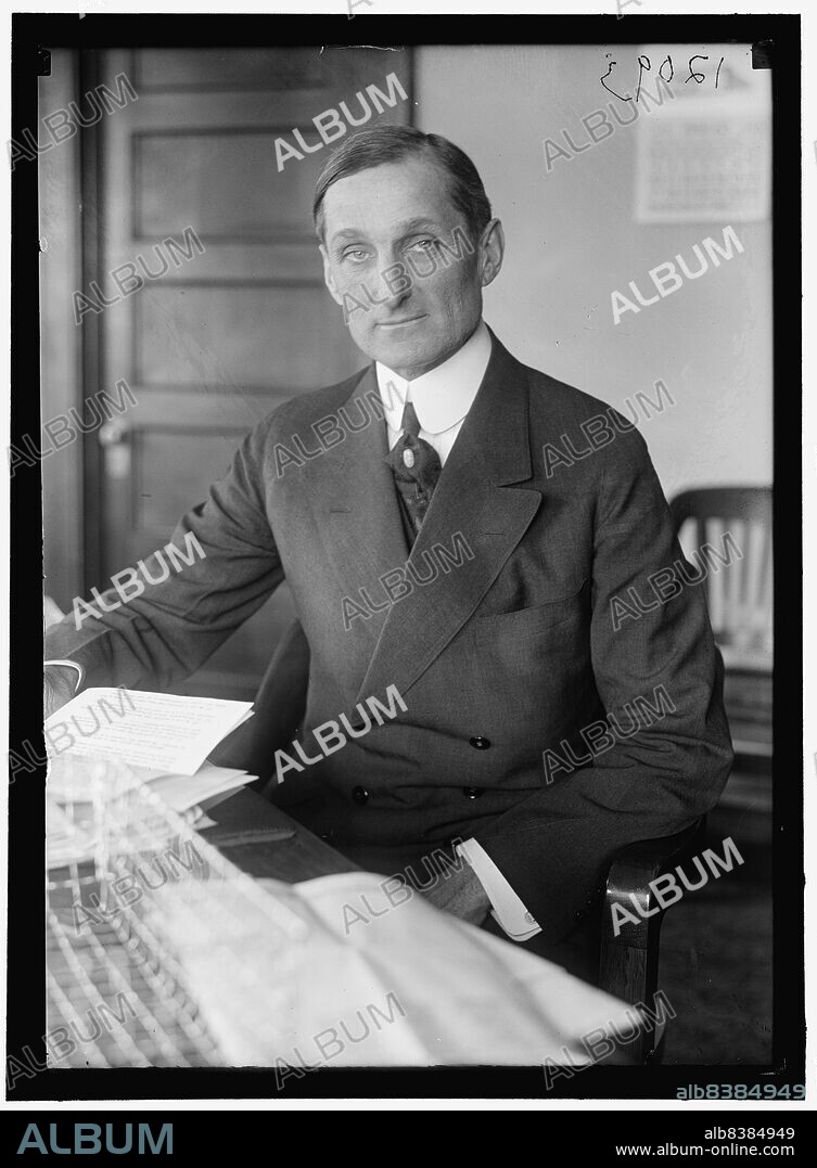 HARRIS & EWING. William Gibbs Mcadoo, between 1913 and 1918. American lawyer and politician William Gibbs McAdoo Jr. was the husband of Eleanor Wilson McAdoo, (daughter of president Woodrow Wilson).