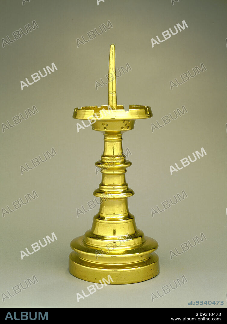 Pricket Candlestick, French, mid-15th century, Brass, Made in France,  Europe, Lighting, metalwork, base to pricket: 14 1/2 in. (36.8 cm). - Album  alb9340473