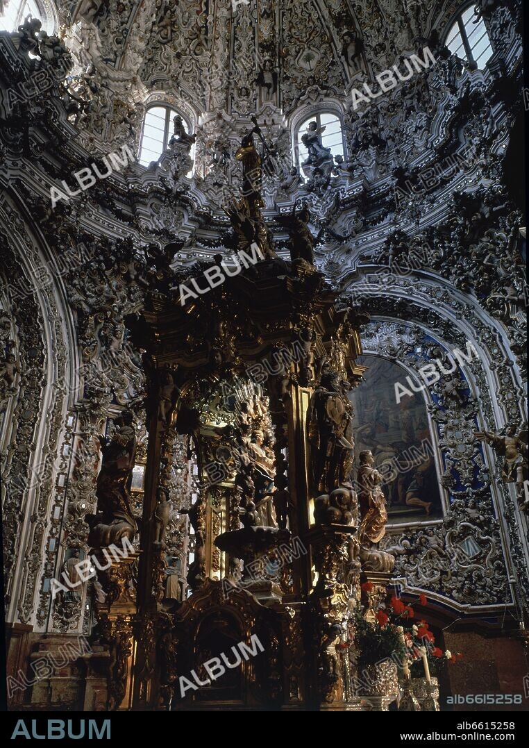 CASTRO LEONARDO ANTONIO DE. INTERIOR DE LA CAPILLA DEL SAGRARIO REALIZADA ENTRE 1740 Y 1772 - BARROCO ANDALUZ.