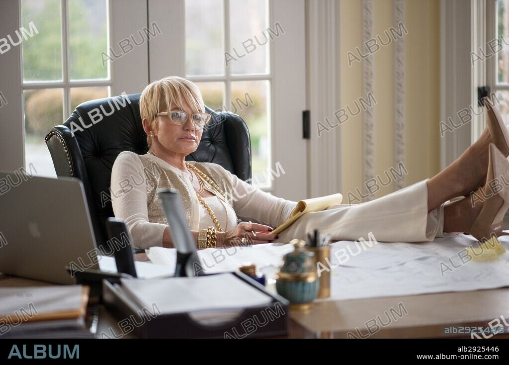 ELLEN BARKIN in THE COBBLER, 2014, directed by THOMAS MCCARTHY. Copyright VOLTAGE PICTURES/NEXT WEDNESDAY PRO/GOLDEN SPIKE/HAPPY MADIS.