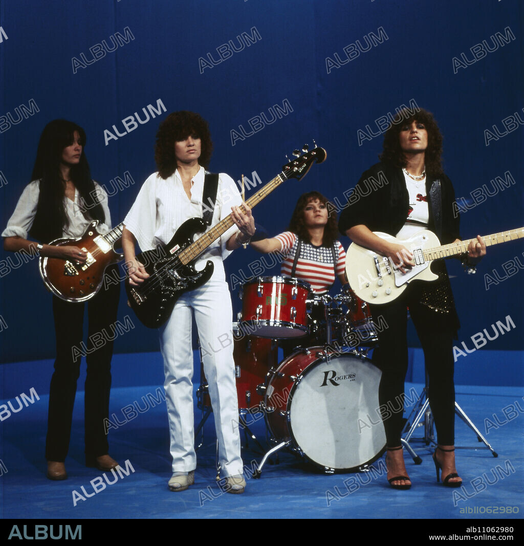 Clout, Cindi Alter, Jenni Garson, Ingrid Herbst, Sandy Robbie, pop group from South Africa, 1980. Clout, South-African pop group, 1980.