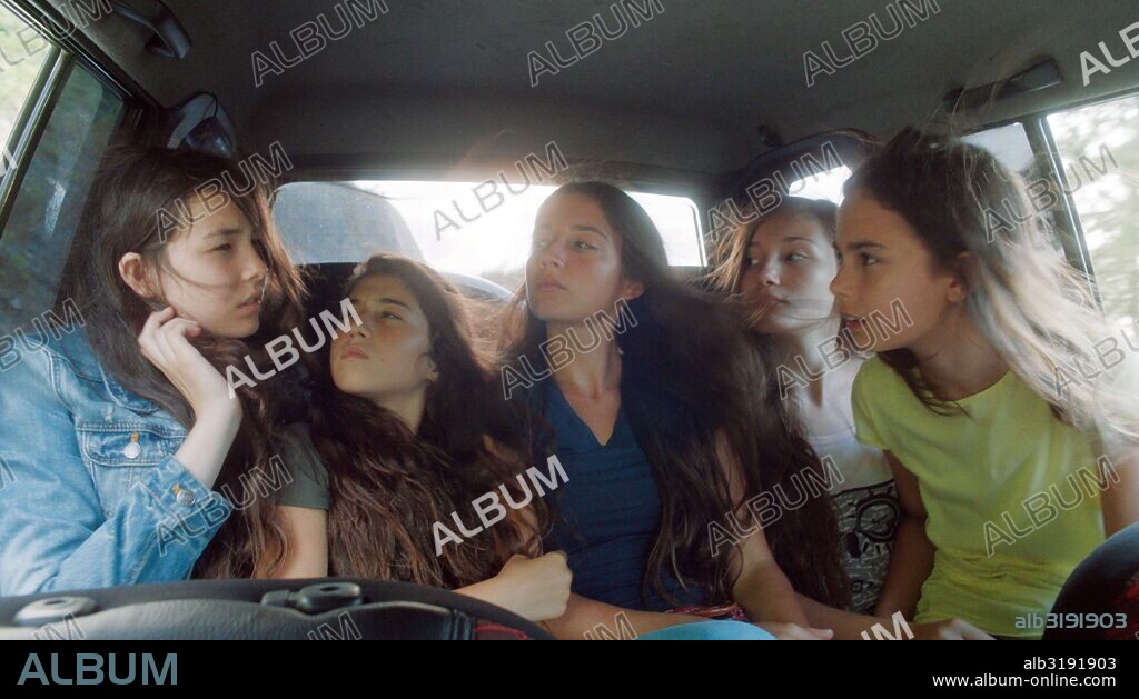 ELIT ISCAN, GUNES SENSOY, ILAYDA AKDOGAN, TUGBA SUNGUROGLU and ZEYNEP DOGUSLU in MUSTANG, 2015, directed by DENIZ GAMZE ERGUVEN. Copyright GC CINEMA/VISTAMAR/UHLANDFILM/BAM FILM/KINOLOGY/CANAL+/CINE+.
