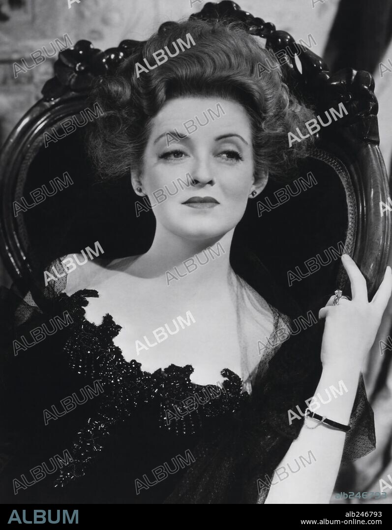 BETTE DAVIS in THE LITTLE FOXES, 1941, directed by WILLIAM WYLER. Copyright RKO/SAMUEL GOLDWYN / SCOTT, NED.