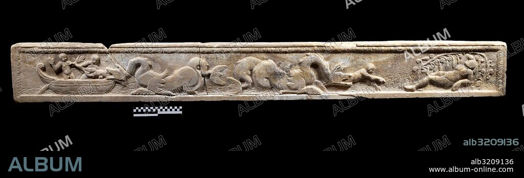 PARTE DE SARCOFAGO CON RELIEVE. DEPOSITO: MUSEO DE SANTA CRUZ.  TOLEDO, CASTILLA LA MANCHA, ESPAÑA.