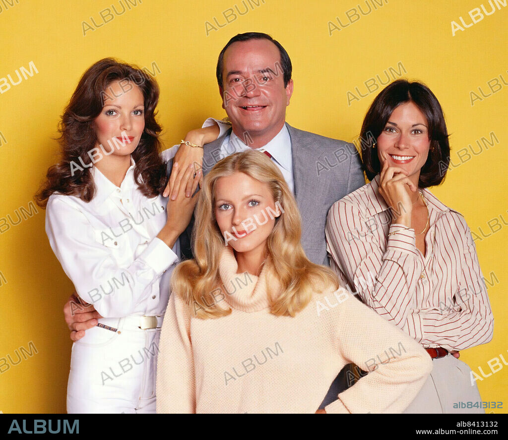 CHERYL LADD, DAVID DOYLE, JACLYN SMITH and KATE JACKSON in CHARLIE'S ANGELS, 1976, directed by IVAN GOFF. Copyright SPELLING-GOLDBERG PRODUCTIONS.
