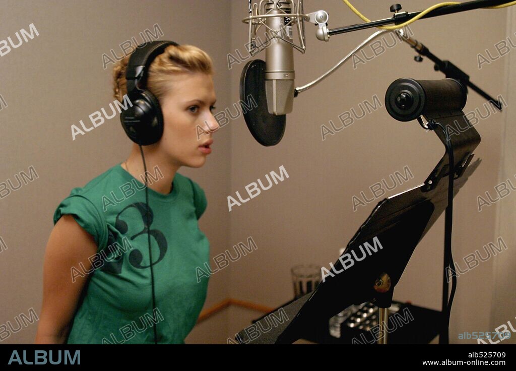 SCARLETT JOHANSSON in THE SPONGEBOB SQUAREPANTS MOVIE, 2004, directed by SHERM COHEN and STEPHEN HILLENBURG. Copyright PARAMOUNT PICTURES / FELLMAN, MARK.
