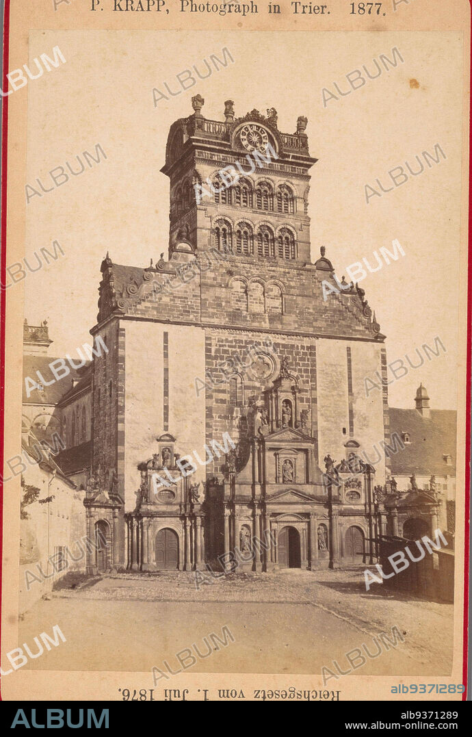 St. Matthew's Church in Trier, View of St. Matthew's Church of the Benedictine Abbey in Trier., P. Krapp (mentioned on object), Trier, 1876 - 1877, photographic support, cardboard, albumen print, height 146 mm × width 99 mm.