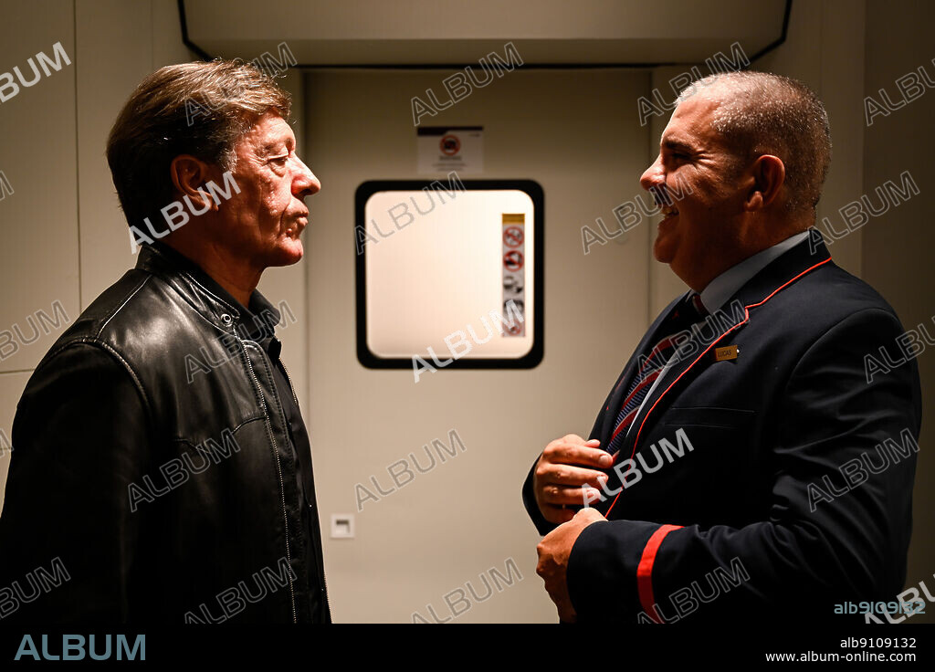 FLORENTINO FERNANDEZ y RAMON LANGA en A TODO TREN 2: SI, LES HA PASADO OTRA VEZ, 2022, dirigida por INES DE LEON. Copyright Atresmedia Cine/Bowfinger International Pictures.