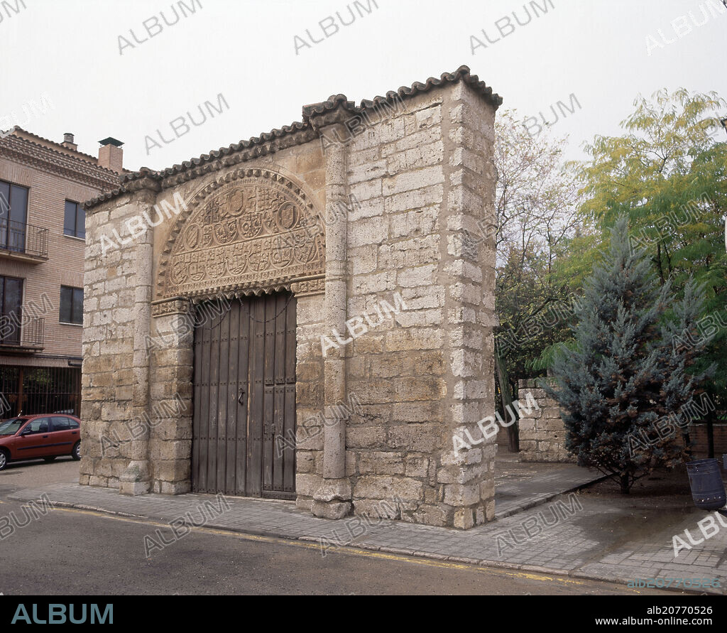 PALACIO DE LAS LEYES LUGAR DONDE SE PROMULGARON LAS 83 LEYES DE TORO EN 1505.
