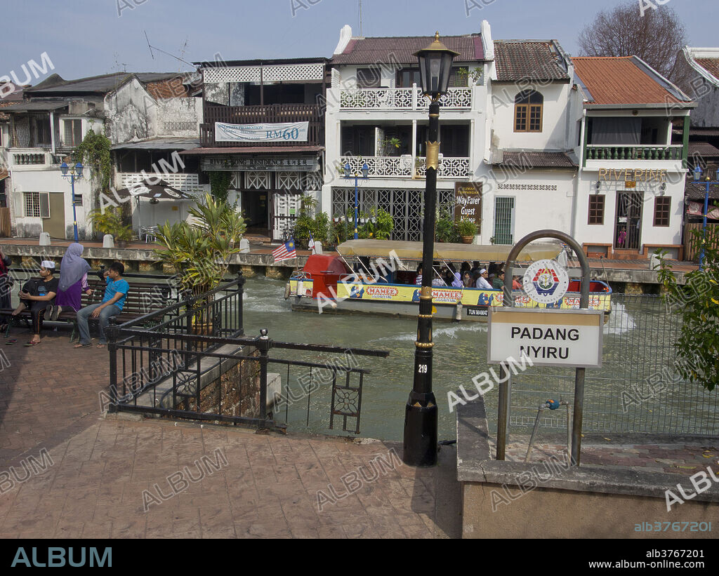 Riverfront in Melaka (Malacca), UNESCO World Heritage Site, Malaysia, Southeast Asia, Asia.