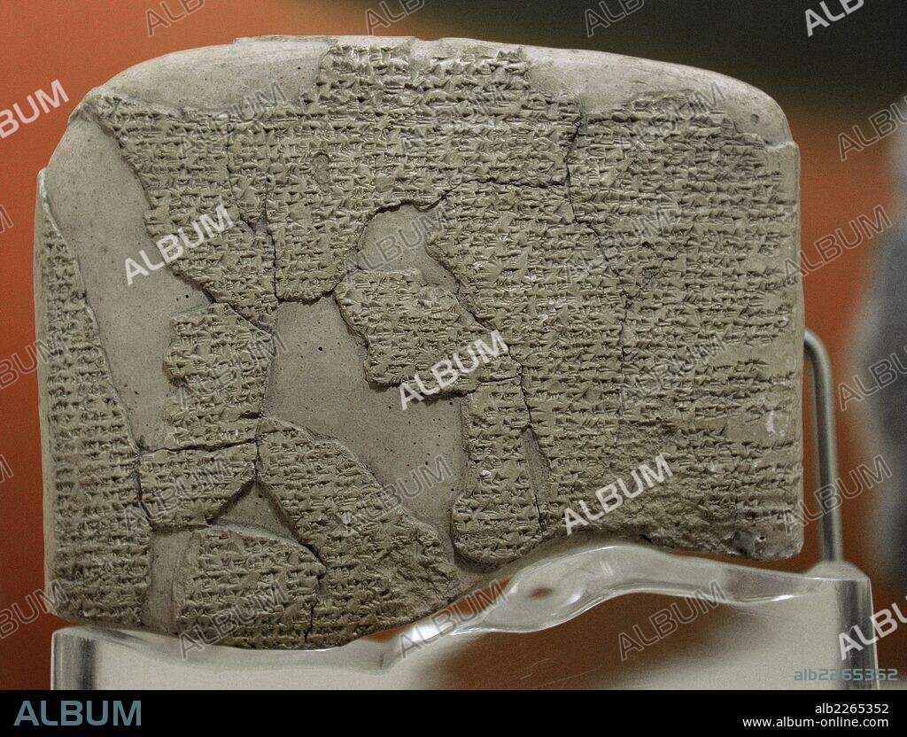 HISTORIA ANTIGUA. MEDIO ORIENTE. El Tratado egipcio-hitita o Tratado de Qadesh. Tratado de paz suscrito entre el faraón egipcio Ramsés II y el rey hitita Hatusil III, c. 1259 a. C. Hattusas. Idioma: acadio. Hitita período imperial. Museo Arqueológico. Estambul. Turquía.