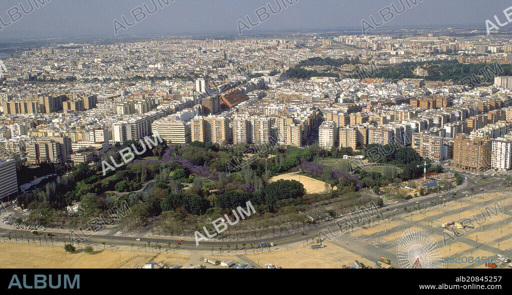 AEREA-PARQUE DE LOS PRINCIPES Y DETRAS BARRIO DE TRIANA - FOTO AÑOS 90  - FOTO AÑOS 90.