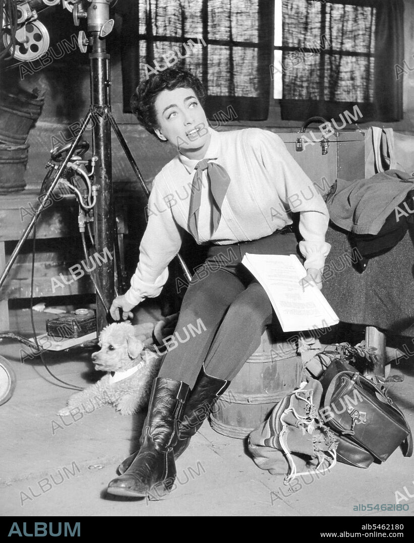 JOAN CRAWFORD in JOHNNY GUITAR, 1954, directed by NICHOLAS RAY. Copyright REPUBLIC PICTURES.