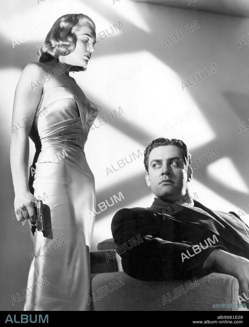 LIZABETH SCOTT y RAYMOND BURR en PITFALL, 1948, dirigida por ANDRE DE TOTH. Copyright REGAL FILMS/UNITED ARTISTS.