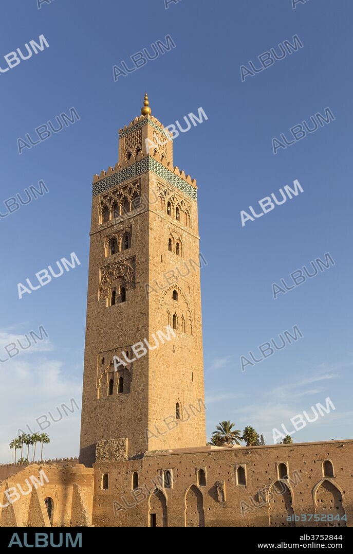 Minaret of Koutoubia Mosque, UNESCO World Heritage Site, Marrakesh, Morocco, North Africa, Africa.