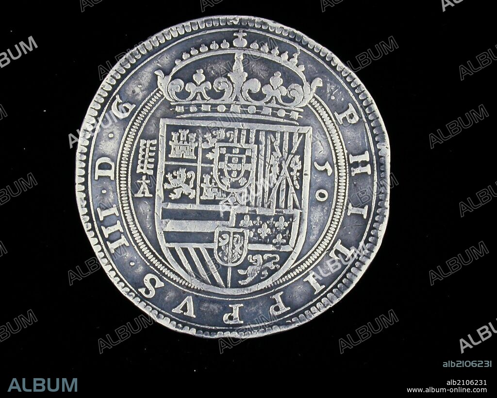 NUMISMATICA. MONEDA. CINCUENTA REALES DE PLATA, DE FELIPE III. ANVERSO. ESCUDO CORONADO CON LAS ARMAS DE CASTILLA, LEON, GRANADA, ARAGON, NAPOLES Y SICILIA. (DEPOSITO: MUSEO ARQUEOLOGICO NACIONAL).