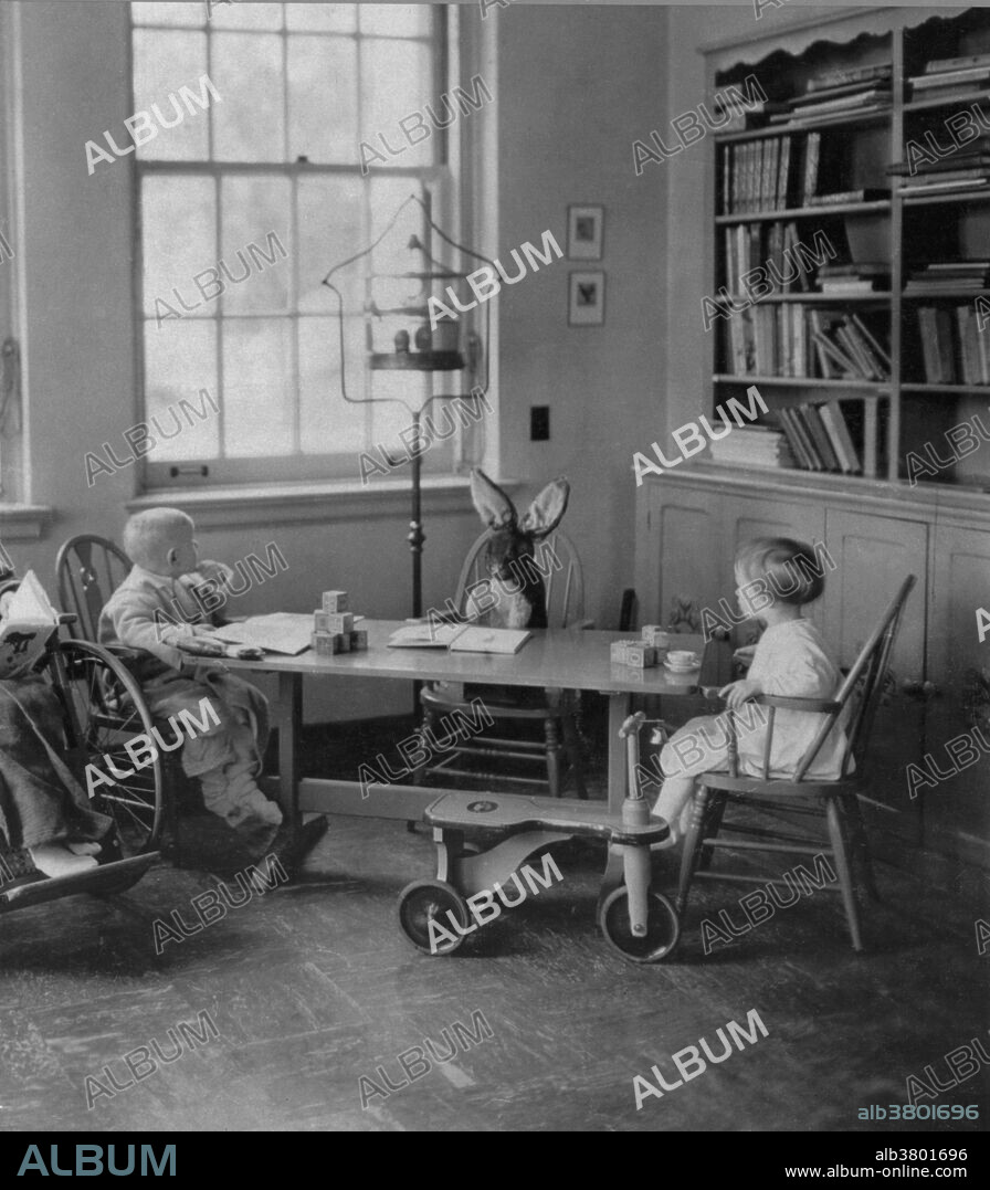 Children's hospital, Minneapolis, 1932.