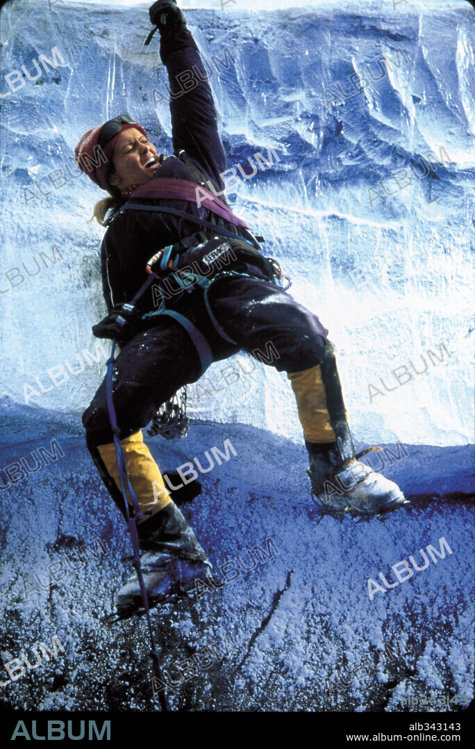 IZABELLA SCORUPCO en LIMITE VERTICAL, 2000 (VERTICAL LIMITS), dirigida por MARTIN CAMPBELL. Copyright COLUMBIA PICTURES / GEORGE, KEN.