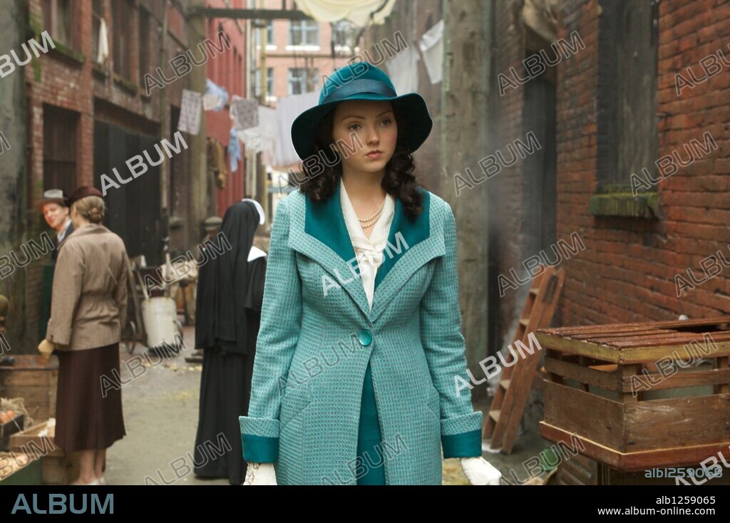 LILY COLE dans L'IMAGINARIUM DU DOCTEUR PARNASSUS, 2009 (THE IMAGINARIUM OF DOCTOR PARNASSUS), réalisé par TERRY GILLIAM. Copyright INFINITY FEATURES ENTERTAINMENT/ICON PRODUCTIONS.