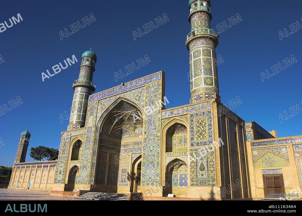 The Friday Mosque or Masjet-eJam, built in the year 1200 by the Ghorid Sultan Ghiyasyddin on the site of an earlier 10th century mosque, Herat, Herat Province, Afghanistan, Asia.