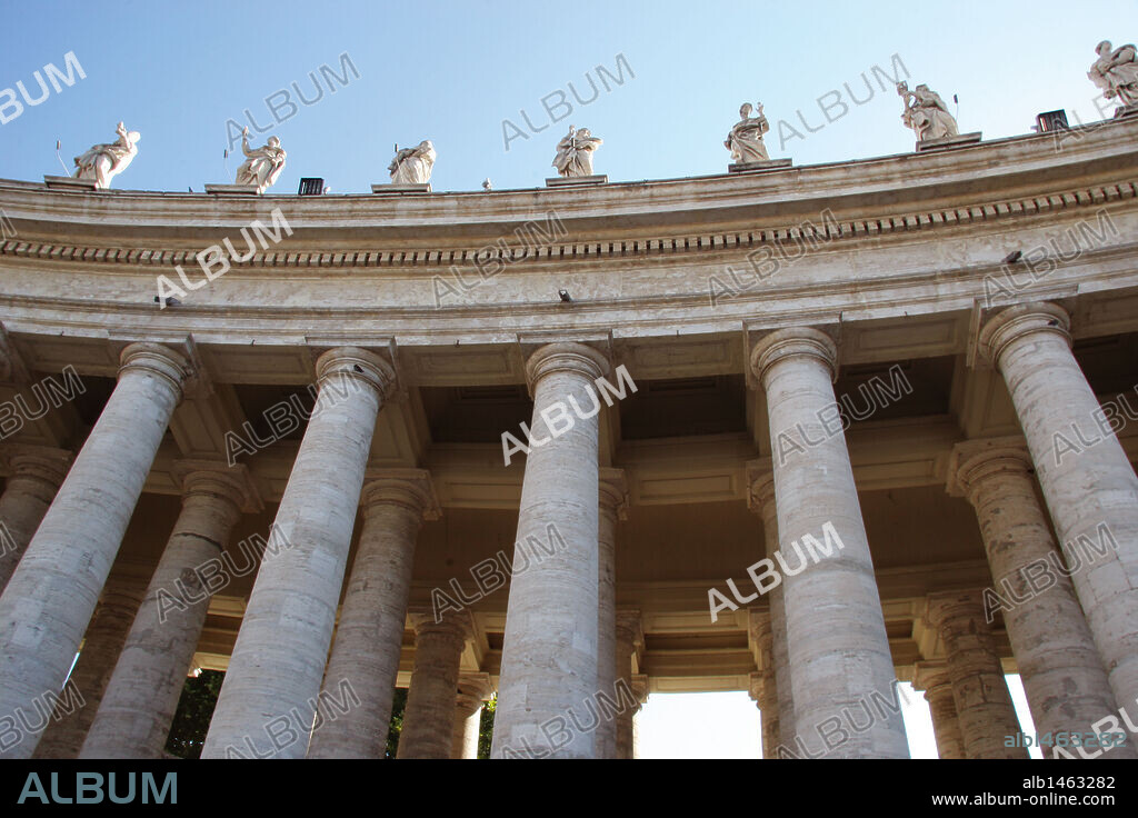 Baroque Art. Saint Peter of the Vatican. Built by Gian Lorenzo Bernini